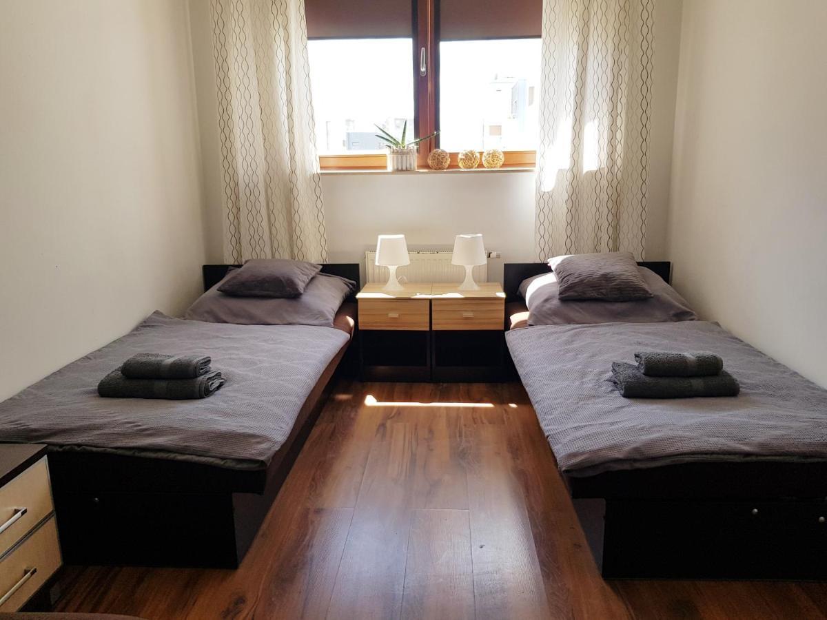 Apt With 6 Single Beds ชวีโนวิชแจ ภายนอก รูปภาพ