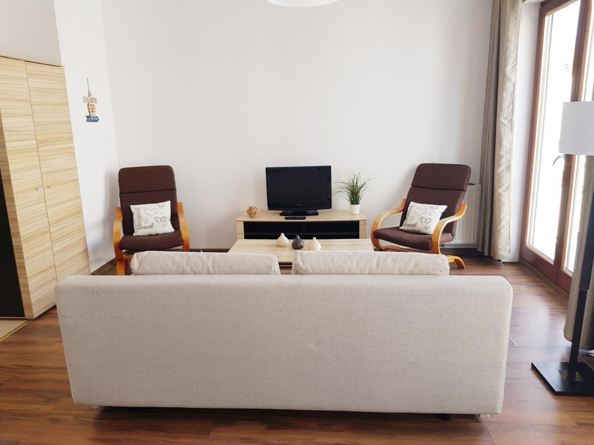 Apt With 6 Single Beds ชวีโนวิชแจ ภายนอก รูปภาพ