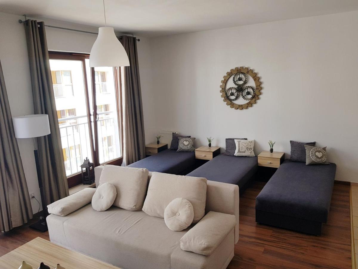 Apt With 6 Single Beds ชวีโนวิชแจ ภายนอก รูปภาพ