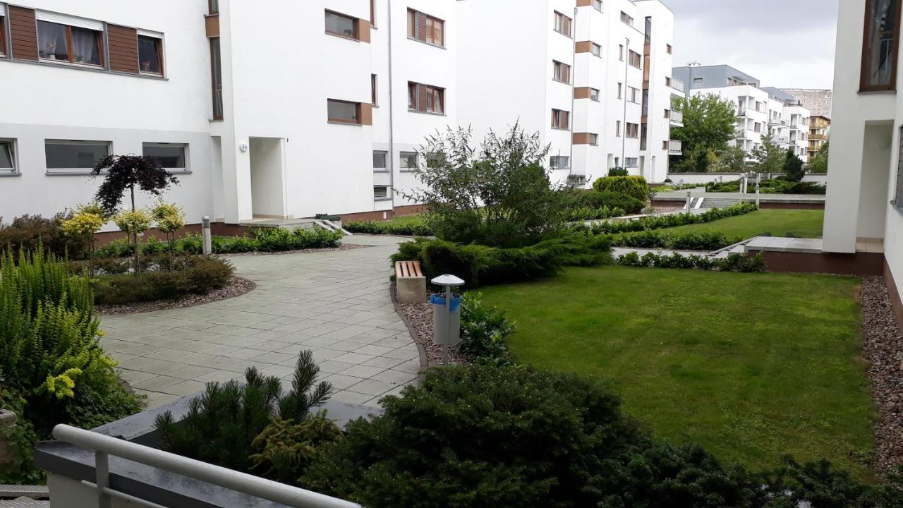 Apt With 6 Single Beds ชวีโนวิชแจ ภายนอก รูปภาพ